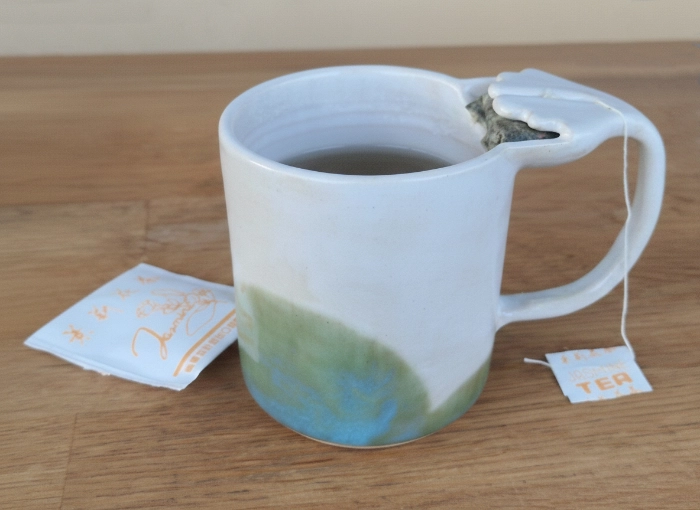 Tasse avec anse pour collecter le sachet d'infusion